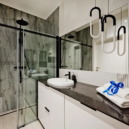 Lido Aparthotel *